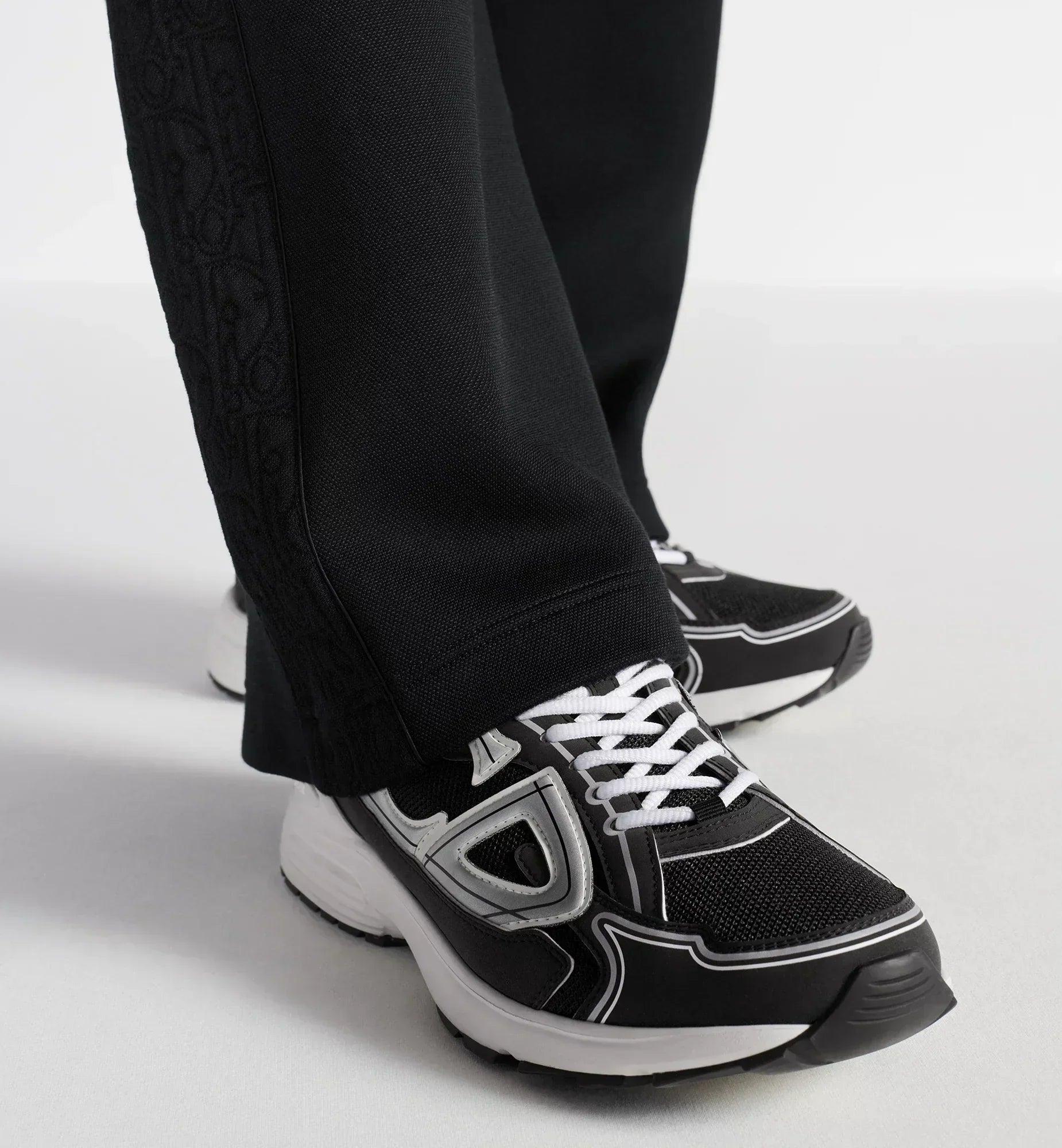 B30 Sneaker