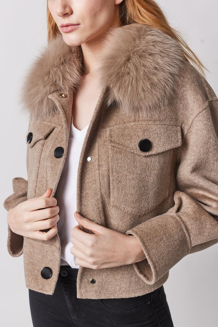 Camélia Col Doux Jacke - Velnoir™