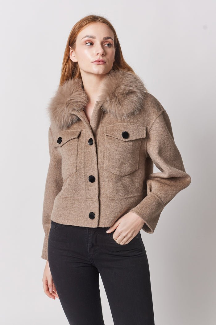 Camélia Col Doux Jacke - Velnoir™
