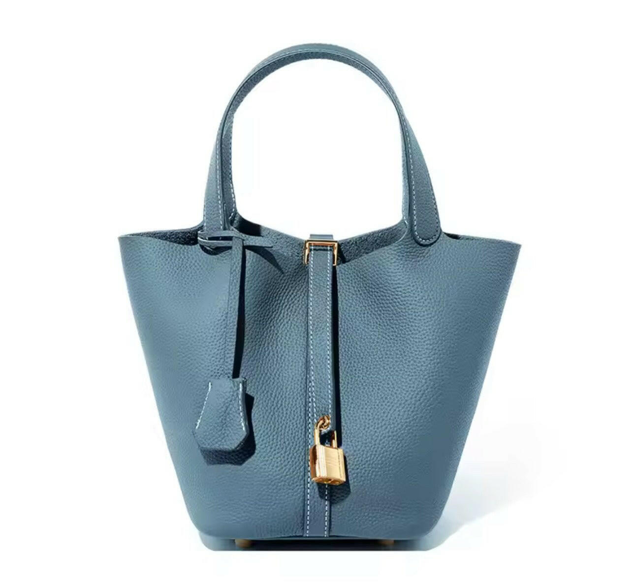 Luxe Bucket Bag mit Schlossdetail – Echtleder in Strukturoptik.